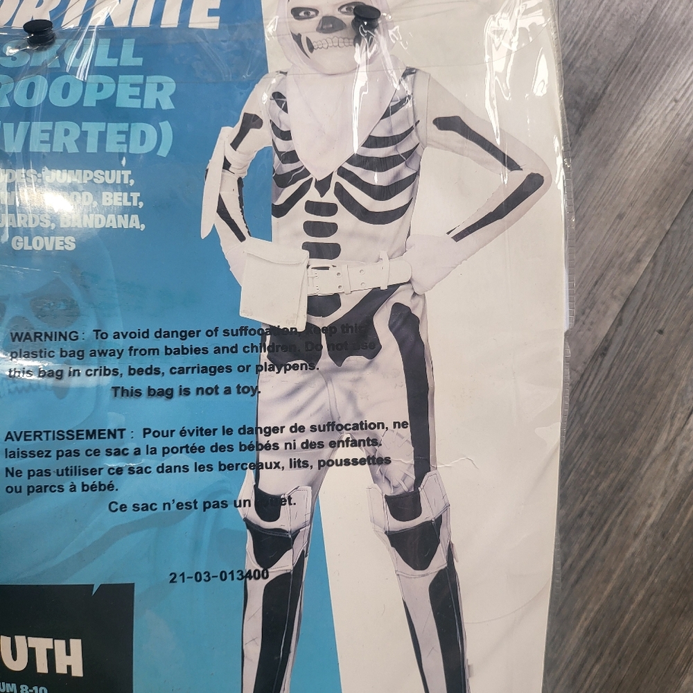 Fortnite Skull Trooper costume